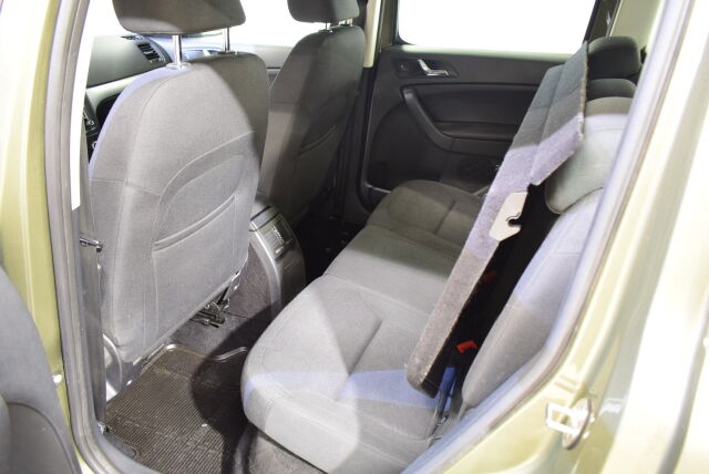 SKODA Yeti 2015 1,6 TDI Ambition DSG Autom.