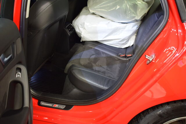 AUDI A4 2015 Sedan Business Sport 2,0 TDI 100 kW ultra