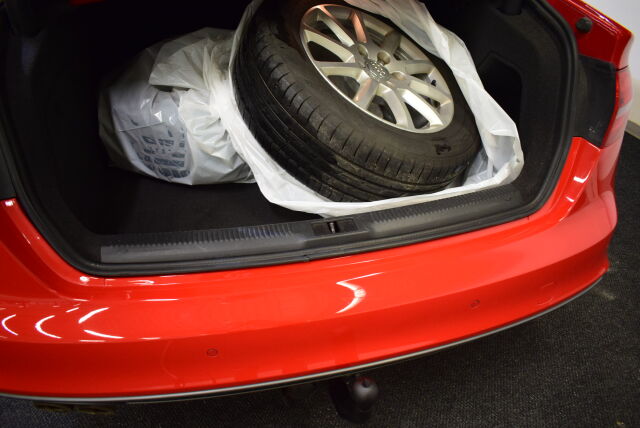 AUDI A4 2015 Sedan Business Sport 2,0 TDI 100 kW ultra