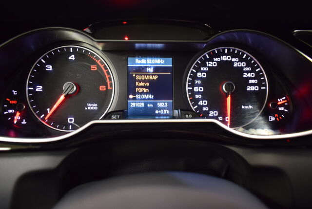 AUDI A4 2015 Sedan Business Sport 2,0 TDI 100 kW ultra