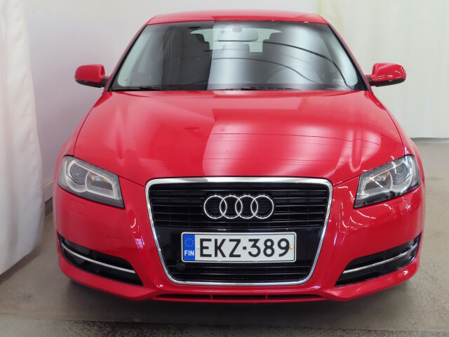 Audi A3 2010 Sportback Attraction Business 1,2 TFSI 77 kW Start-Stop