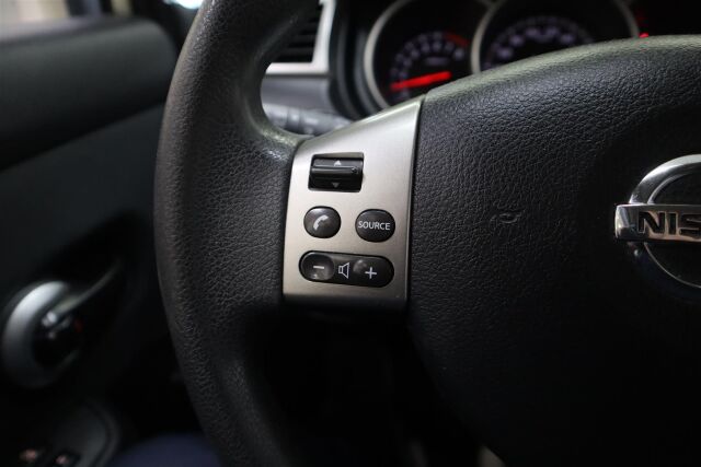 NISSAN Tiida 2011 5d Visia 1,6 A/T Euro5