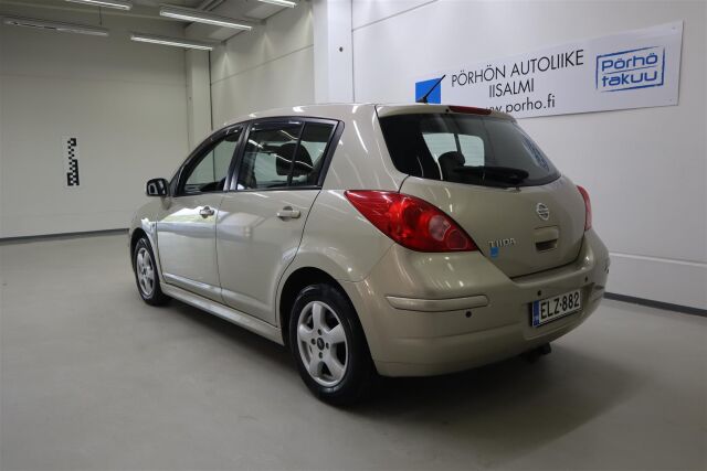 NISSAN Tiida 2011 5d Visia 1,6 A/T Euro5