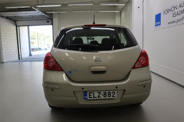 NISSAN Tiida 2011 5d Visia 1,6 A/T Euro5