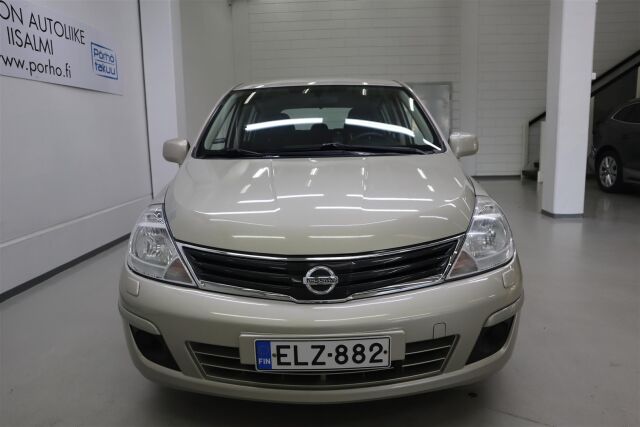 NISSAN Tiida 2011 5d Visia 1,6 A/T Euro5
