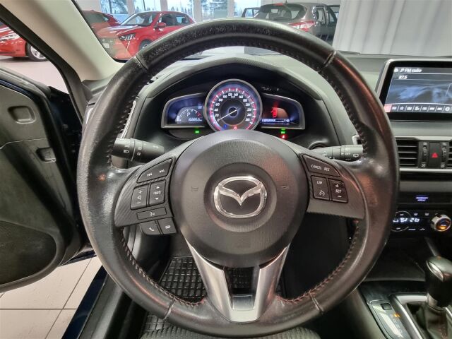 MAZDA Mazda3 2013 5HB 2,2 (150) SKYACTIV-D Premium Plus 6AT 5ov DM2  * Moottorinlämmitin *