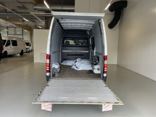 MERCEDES-BENZ Sprinter 2011 316 NGT PAKETTIAUTO SIS ALV! *TAKALAITANOSTIN *BENSA/KAASU *SUOMI-AUTO