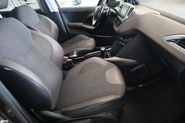 PEUGEOT 2008 2014 Allure e-HDi 92 FAP 2Tronic