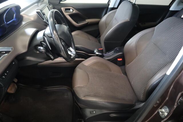 PEUGEOT 2008 2014 Allure e-HDi 92 FAP 2Tronic