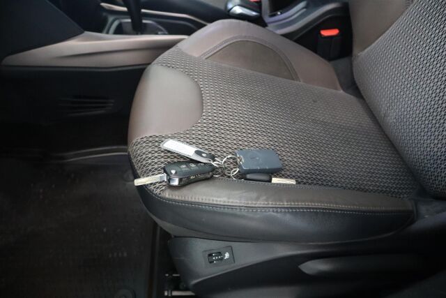 PEUGEOT 2008 2014 Allure e-HDi 92 FAP 2Tronic