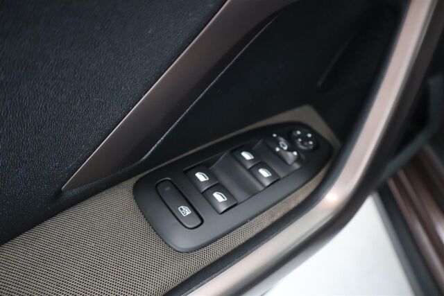 PEUGEOT 2008 2014 Allure e-HDi 92 FAP 2Tronic