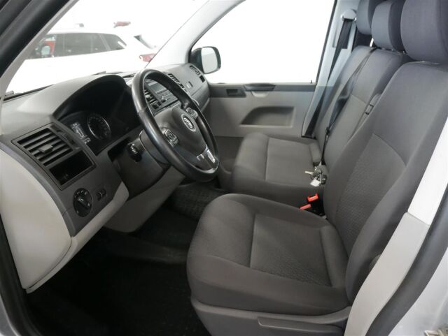 VOLKSWAGEN Transporter 2015 umpipakettiauto pitkä 2,0 TDI 132 kW DSG 4MOTION Classic BlueMotion Tecnhology