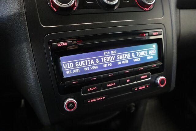 VOLKSWAGEN Caddy Maxi 2015 umpipakettiauto 1,6 TDI 75kW BlueMotion Technology.   Siisti ehjä paku!