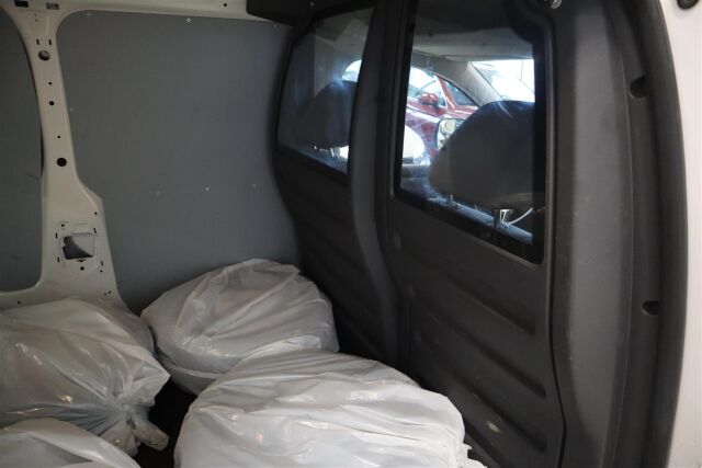 VOLKSWAGEN Caddy Maxi 2015 umpipakettiauto 1,6 TDI 75kW BlueMotion Technology.   Siisti ehjä paku!