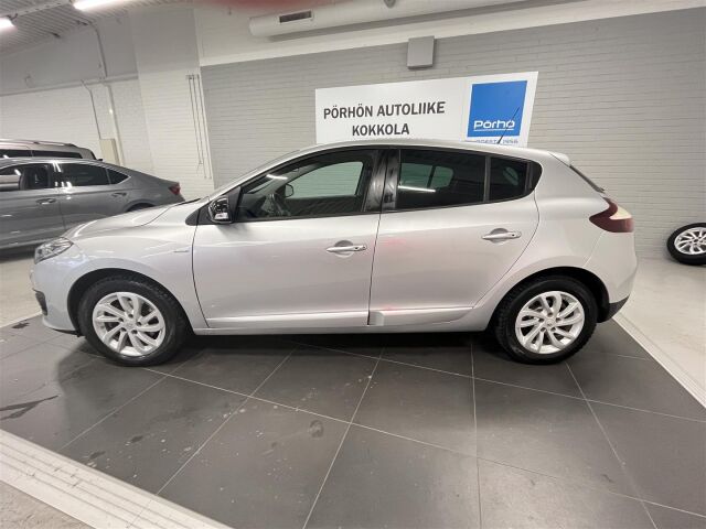 RENAULT Megane 2015 Hatchback Energy TCe 115 S&S Limited, vähän ajettu 1-omisteinen yksilö!