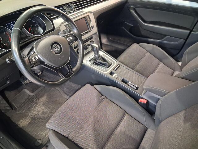 VOLKSWAGEN Passat 2015 Variant Comfortline 1,4 TSI 92 kW (125 hv) BlueMotion Technology DSG-aut