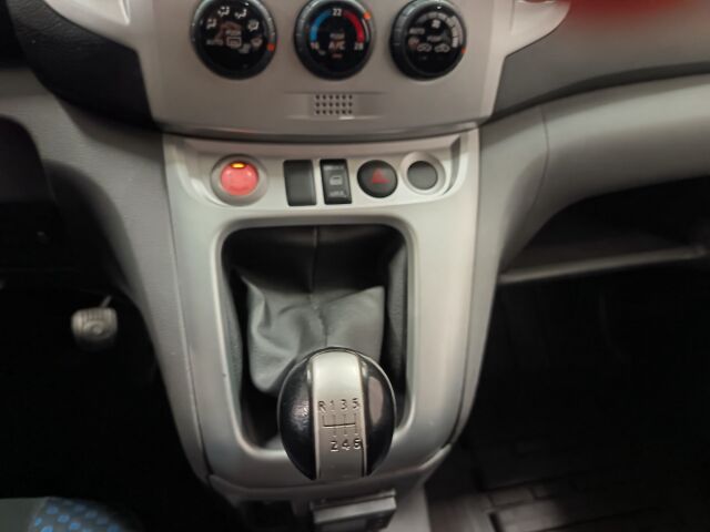 NISSAN NV200 2015 Evalia-7 1,5 dCi 110 E6 6MT DSD TG Premium