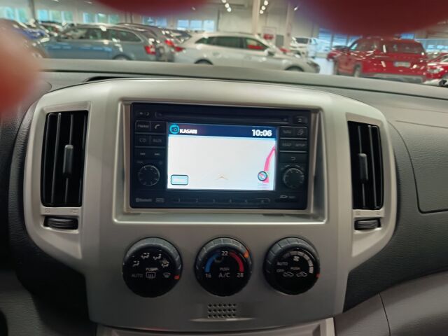 NISSAN NV200 2015 Evalia-7 1,5 dCi 110 E6 6MT DSD TG Premium