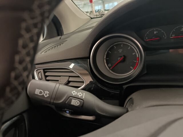 OPEL Astra 2015 5-ov Innovation 1,4 Turbo ecoFLEX Start/Stop 110kW MT6**OIKHEIN HYVÄ PELI KAIKILLA MAUSTHEILLA*