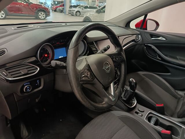 OPEL Astra 2015 5-ov Innovation 1,4 Turbo ecoFLEX Start/Stop 110kW MT6**OIKHEIN HYVÄ PELI KAIKILLA MAUSTHEILLA*