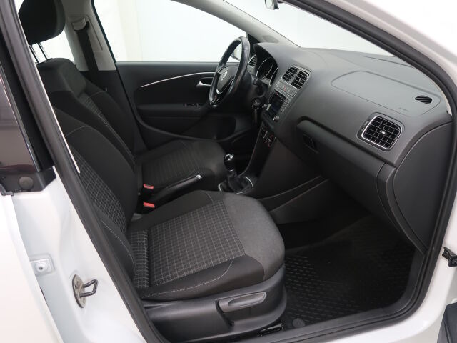 Volkswagen Polo 2015 Comfortline 1,2 TSI 66 kW (90 hv)