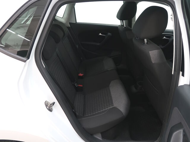 Volkswagen Polo 2015 Comfortline 1,2 TSI 66 kW (90 hv)