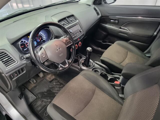 MITSUBISHI ASX 2016 1,6 MIVEC Invite 5MT / Vetokoukku / Vakionopeuden säädin / Tutka