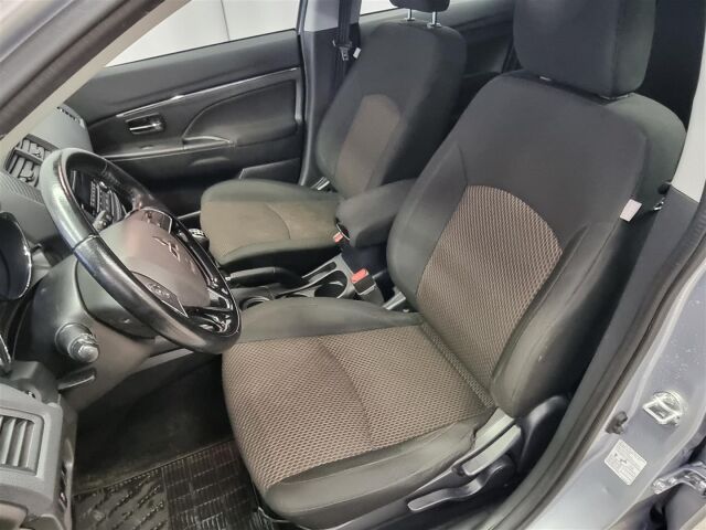MITSUBISHI ASX 2016 1,6 MIVEC Invite 5MT / Vetokoukku / Vakionopeuden säädin / Tutka