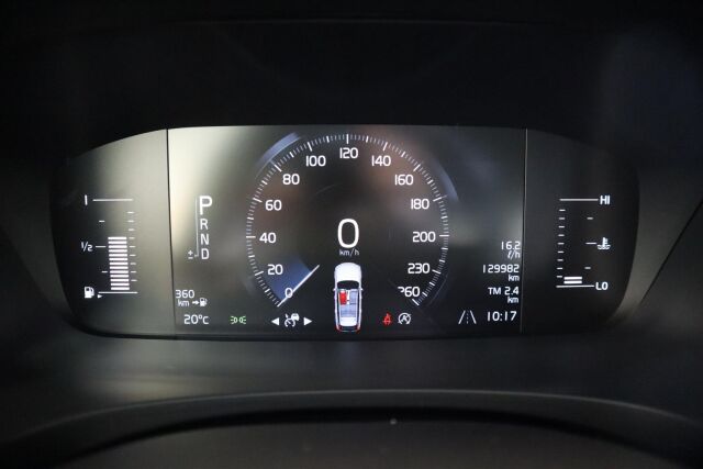 VOLVO V90 2017 D3 AWD Business aut