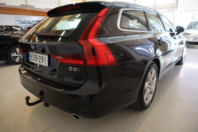 VOLVO V90 2017 D3 AWD Business aut