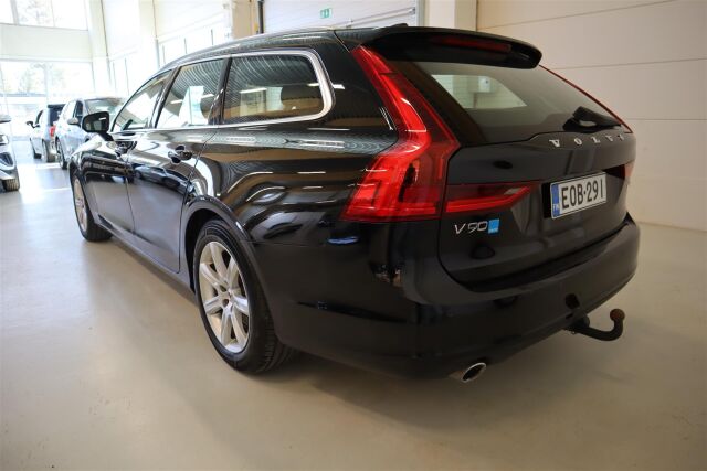 VOLVO V90 2017 D3 AWD Business aut