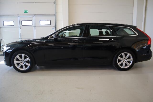 VOLVO V90 2017 D3 AWD Business aut