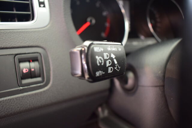 VOLKSWAGEN Polo 2016 Allstar 1,2 TSI 66 kW (90 hv) * Just huollettu*