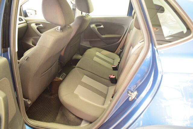 VOLKSWAGEN Polo 2016 Allstar 1,2 TSI 66 kW (90 hv) * Just huollettu*