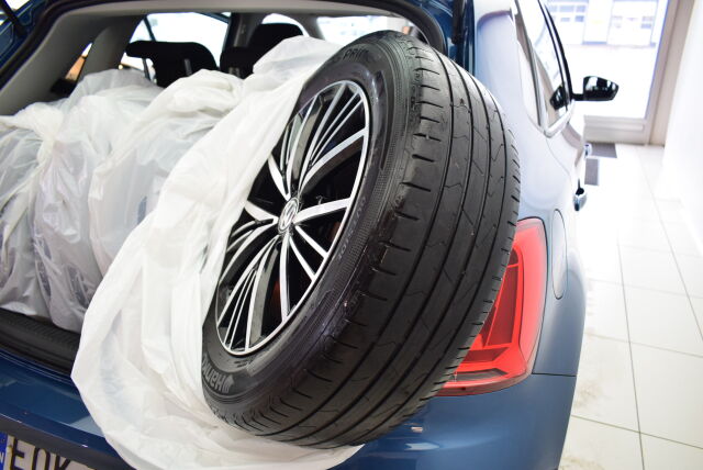 VOLKSWAGEN Polo 2016 Allstar 1,2 TSI 66 kW (90 hv) * Just huollettu*