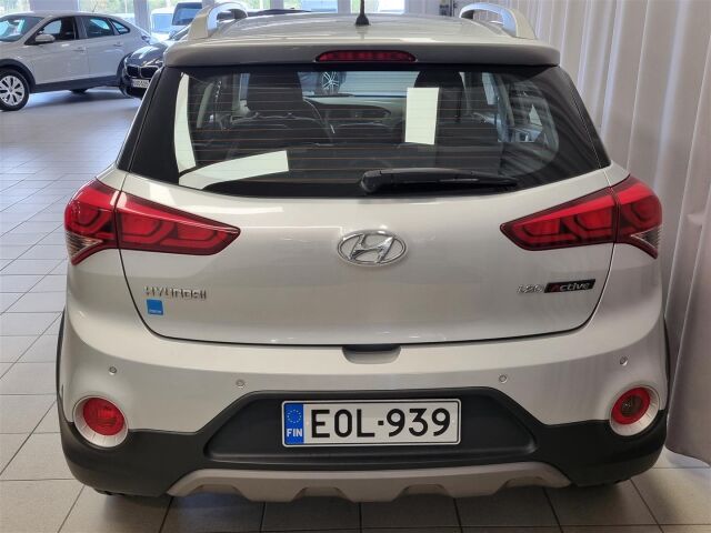 HYUNDAI i20 Active 2017 1,0 T-GDI ISG Comfort Limited / Lohkolämmitin / P-Tutka / Lämmitettävä ratti