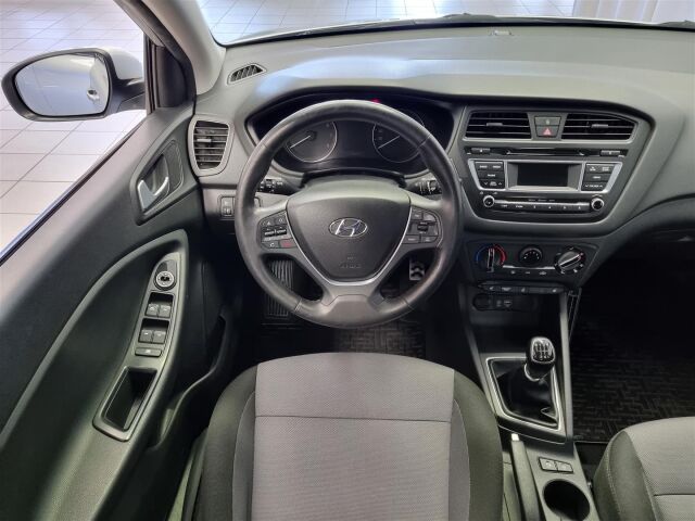 HYUNDAI i20 Active 2017 1,0 T-GDI ISG Comfort Limited / Lohkolämmitin / P-Tutka / Lämmitettävä ratti