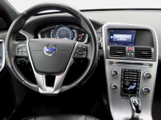 Volvo XC60 2017 D4 AWD Classic Summum aut
