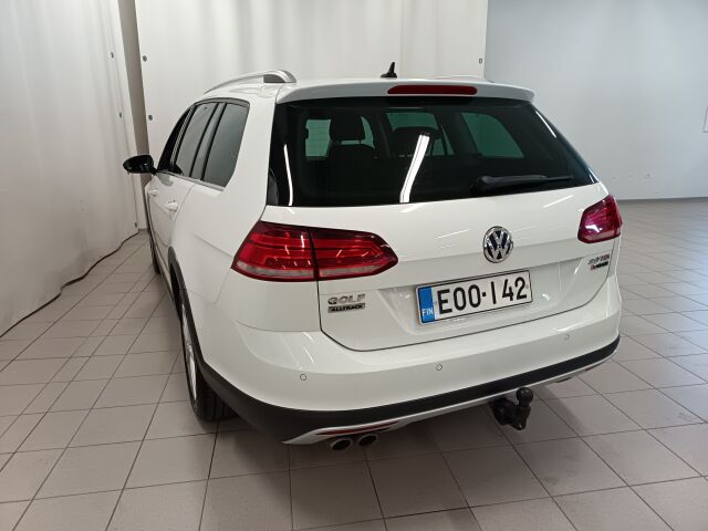 VOLKSWAGEN Golf 2017 Variant Alltrack 2,0 TDI 135 kW (184 hv) 4MOTION DSG-automaatti Winter Edition
