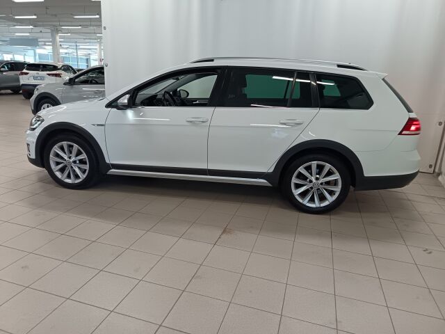 VOLKSWAGEN Golf 2017 Variant Alltrack 2,0 TDI 135 kW (184 hv) 4MOTION DSG-automaatti Winter Edition
