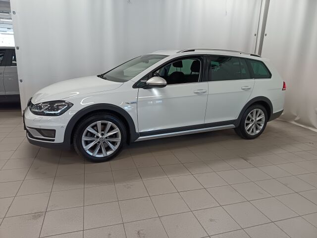 VOLKSWAGEN Golf 2017 Variant Alltrack 2,0 TDI 135 kW (184 hv) 4MOTION DSG-automaatti Winter Edition
