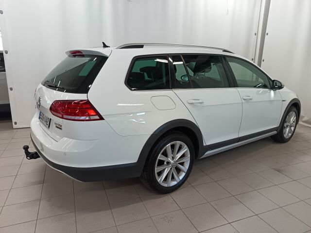 VOLKSWAGEN Golf 2017 Variant Alltrack 2,0 TDI 135 kW (184 hv) 4MOTION DSG-automaatti Winter Edition