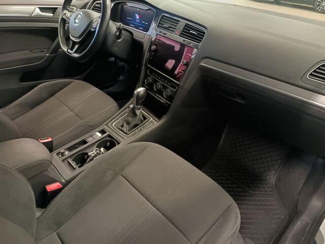 VOLKSWAGEN Golf 2017 Variant Alltrack 2,0 TDI 135 kW (184 hv) 4MOTION DSG-automaatti Winter Edition
