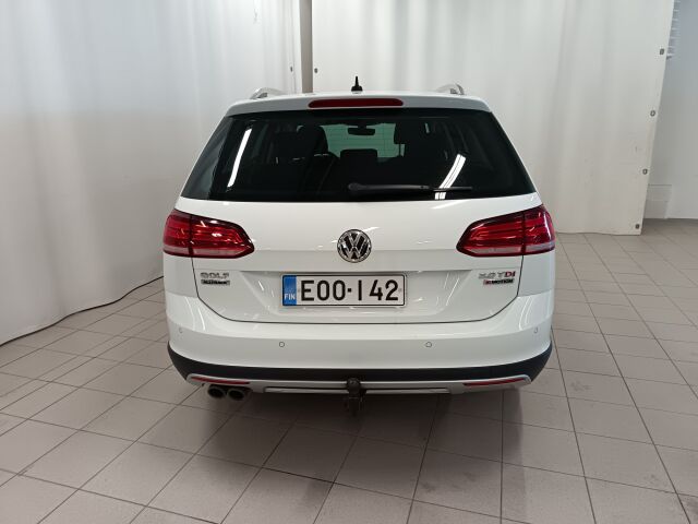 VOLKSWAGEN Golf 2017 Variant Alltrack 2,0 TDI 135 kW (184 hv) 4MOTION DSG-automaatti Winter Edition