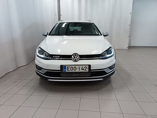 VOLKSWAGEN Golf 2017 Variant Alltrack 2,0 TDI 135 kW (184 hv) 4MOTION DSG-automaatti Winter Edition