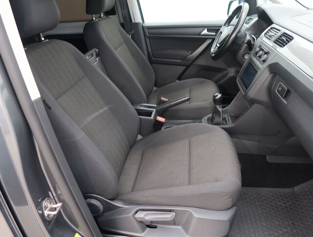 Volkswagen Caddy Maxi 2017 Comfortline 2,0 TDI 90kW 4Motion 7-Paikkainen