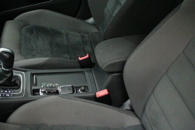 VOLKSWAGEN Golf 2017 Variant Alltrack 1,8 TSI 132 kW (180 hv) 4MOTION DSG-automaatti