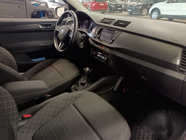 SKODA Fabia 2017 Combi 1,2 TSI 110 Style DSG Autom.**NÄTTI JA NÄPPÄRÄ PIKKUFARKKU*