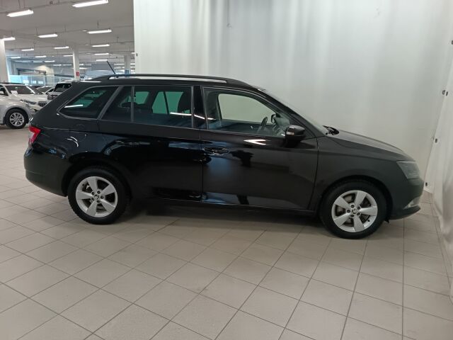 SKODA Fabia 2017 Combi 1,2 TSI 110 Style DSG Autom.**NÄTTI JA NÄPPÄRÄ PIKKUFARKKU*
