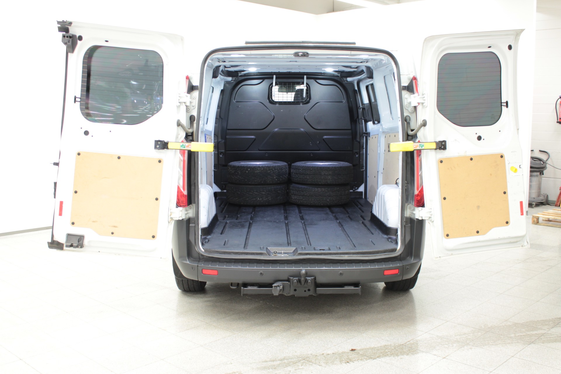 Ford Transit Custom 2017, kuva 6/20